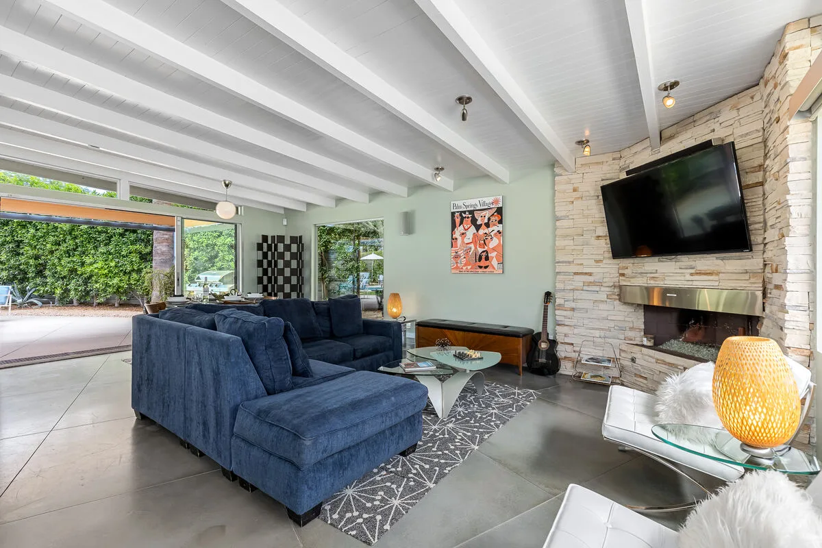 Mesa Mid-Century