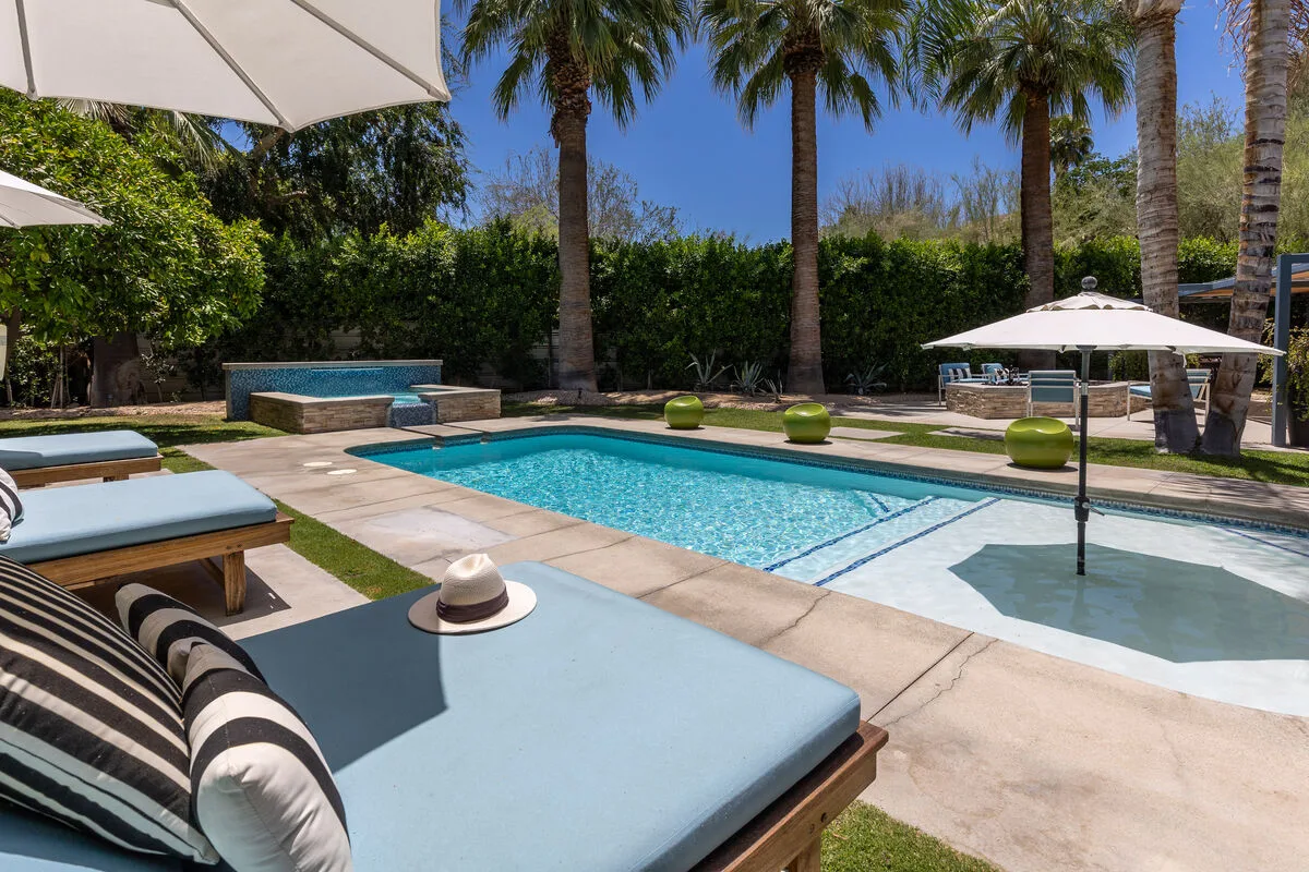 Mesa Mid-Century