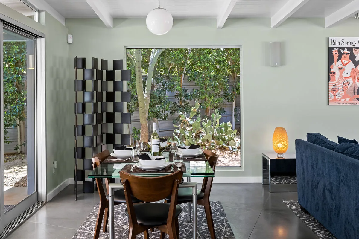 Mesa Mid-Century