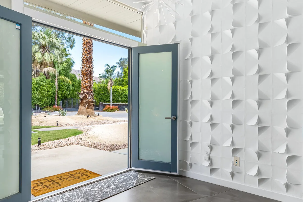 Mesa Mid-Century