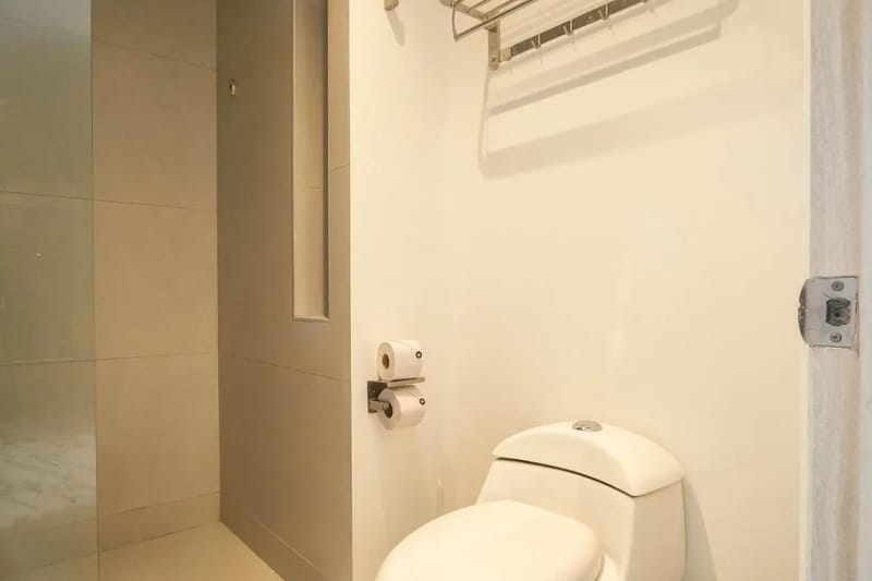 Modern 3BR AC Steps from Ciudad Amurallada