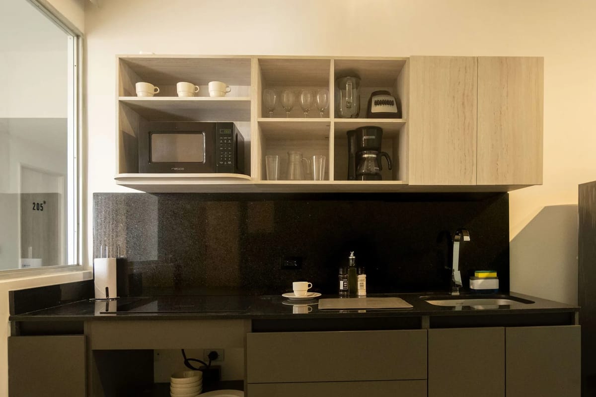 Modern 3BR AC Steps from Ciudad Amurallada
