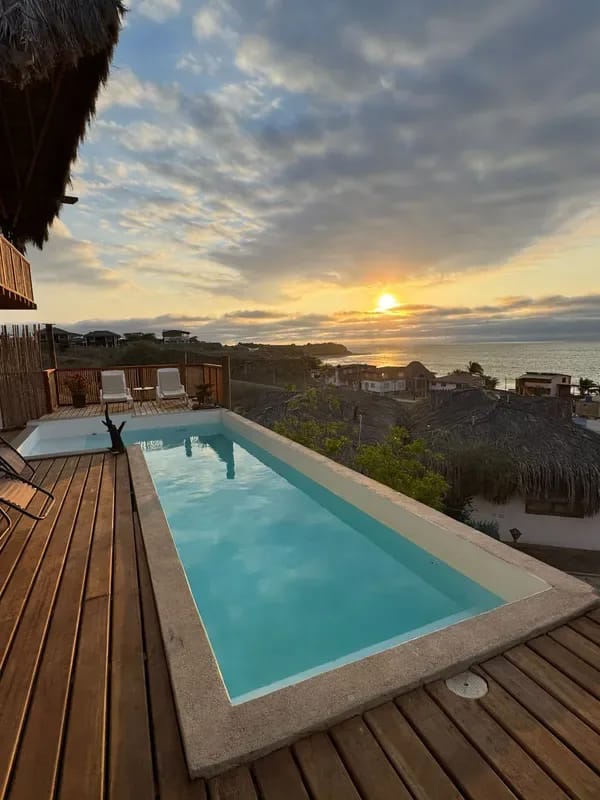 Beachside 8BR Villa in Punta Veleros