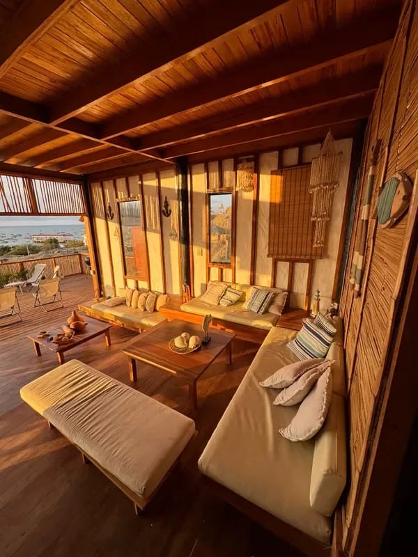 Beachside 8BR Villa in Punta Veleros