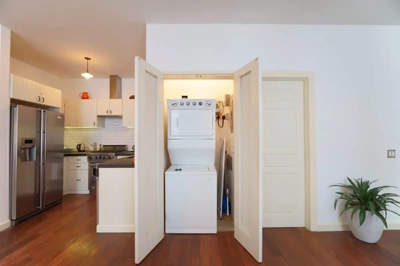 Bright 2BR in Casco Antiguo w/ Balcony