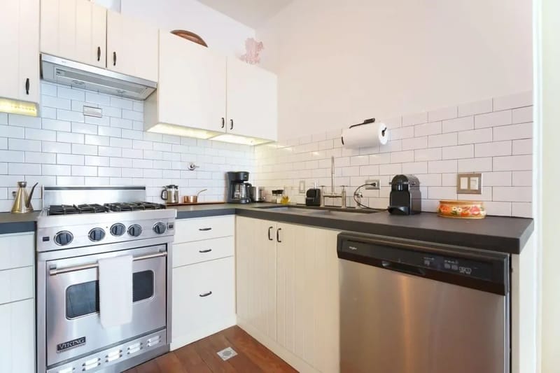 Bright 2BR in Casco Antiguo w/ Balcony