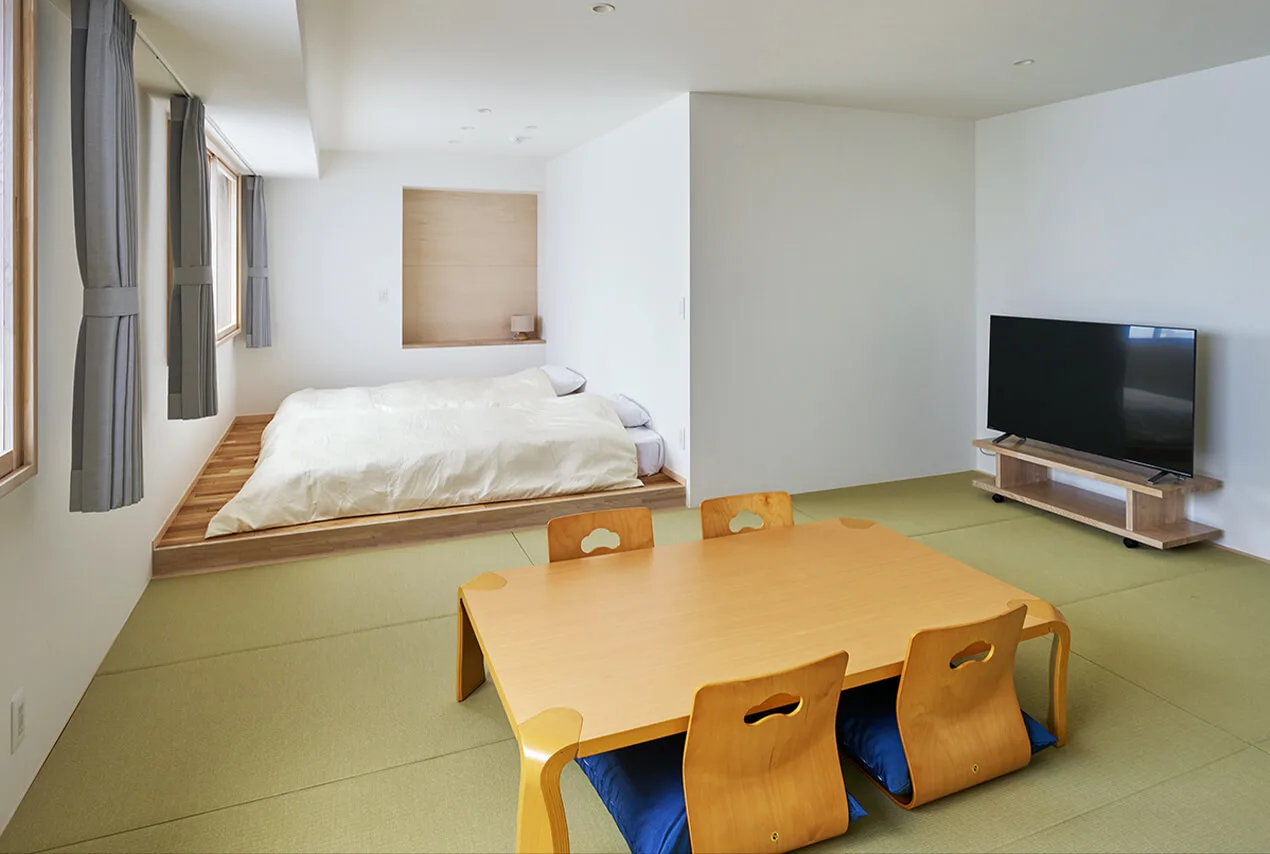 Nueva habitación de estilo japonés-occidental, con una distribución de 12 tatamis más 4,5 tatamis