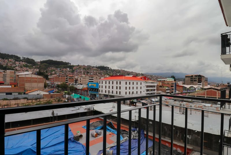 Modern 2BR in Historic Cusco w/ Balcony