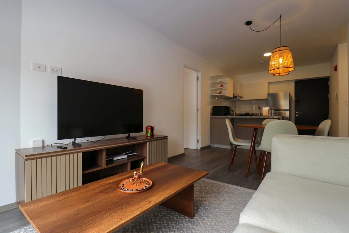 Modern 2BR in Historic Cusco w/ Balcony