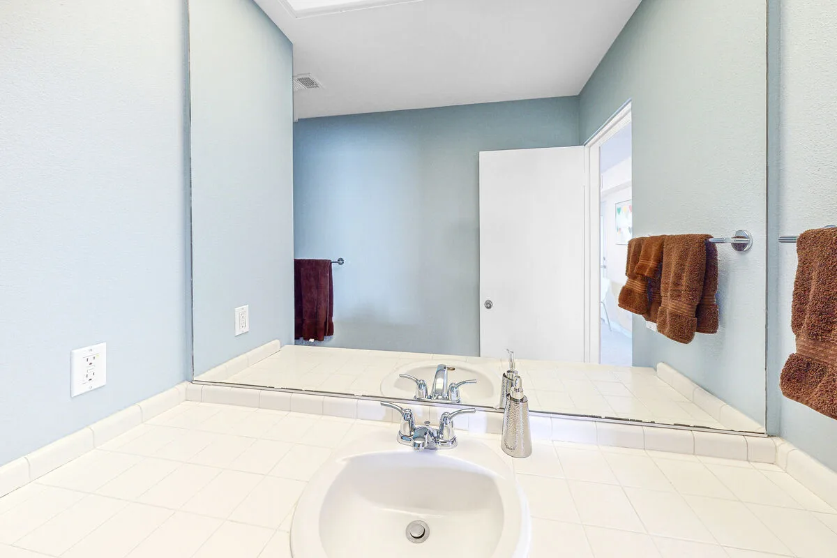 Vista Views Condo