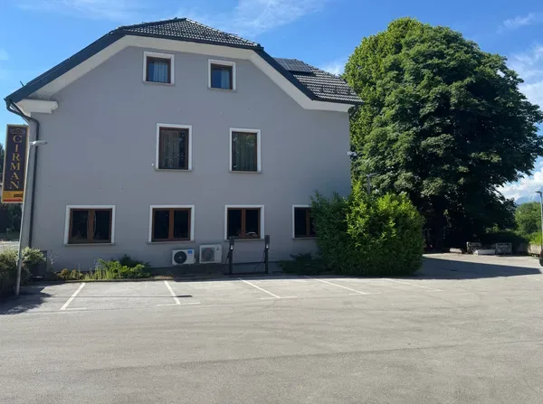 Vista exterior del Garni Hotel Cirman