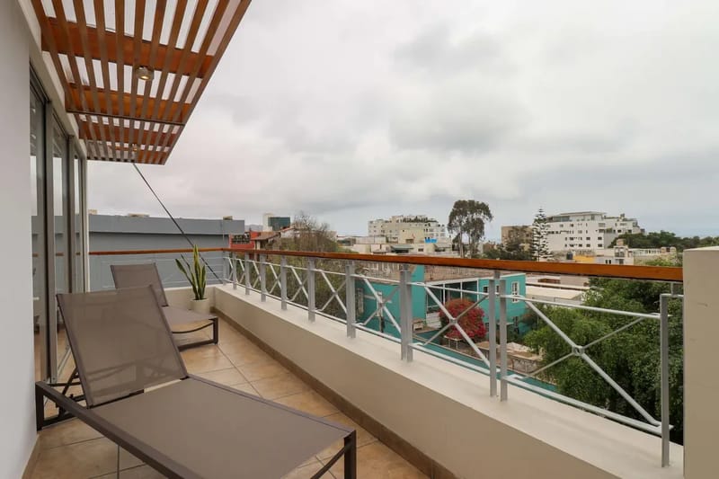 Deluxe 1BR w/ Terrace in Barranco
