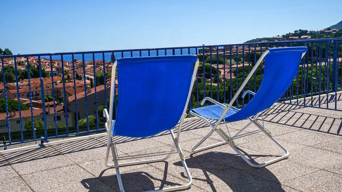 Terrace with sun loungers