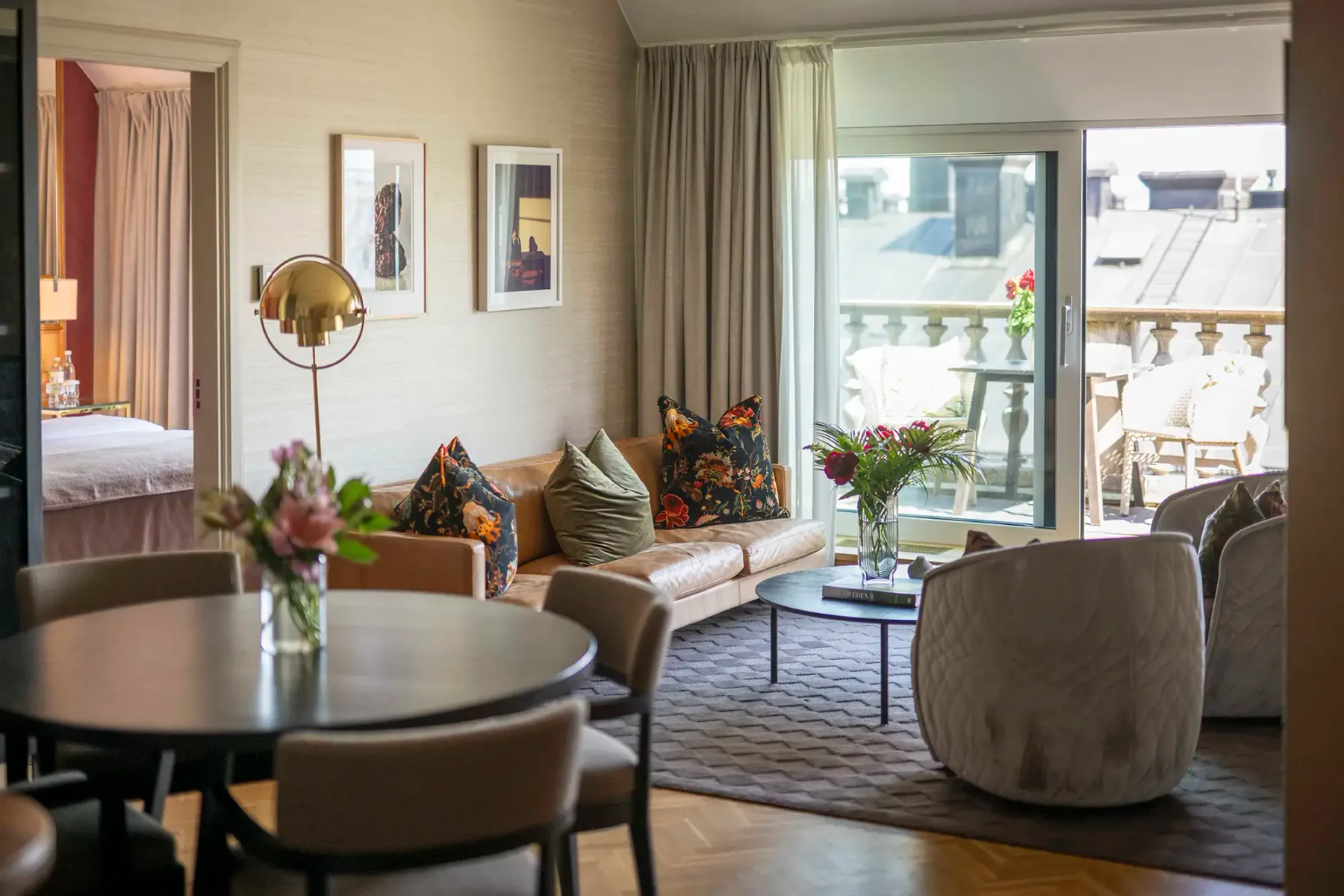 Bank Hotel