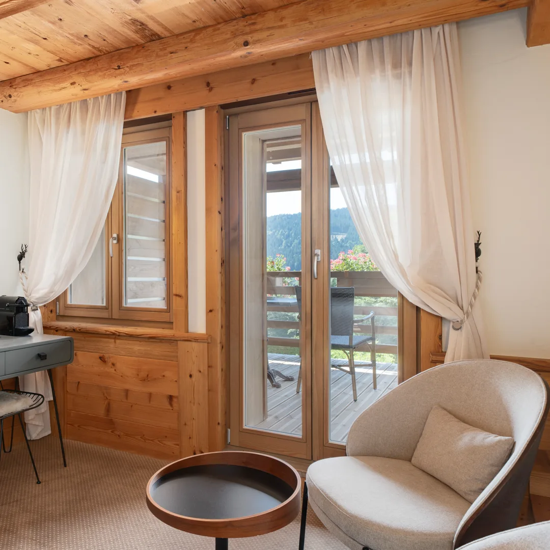 Zona de estar de la habitación con encanto