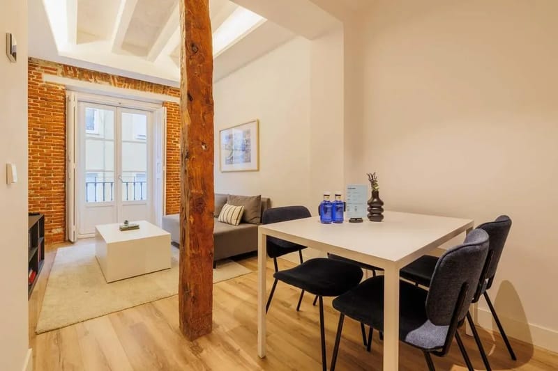 Luxury 2BR at Palacio Real