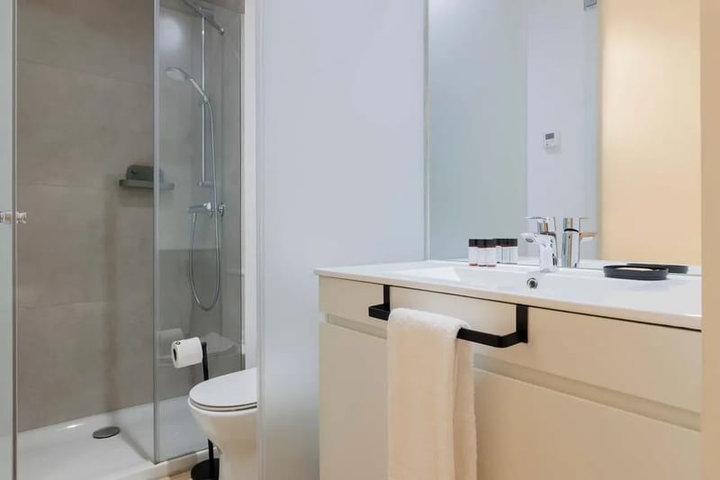 Luxury 2BR at Palacio Real