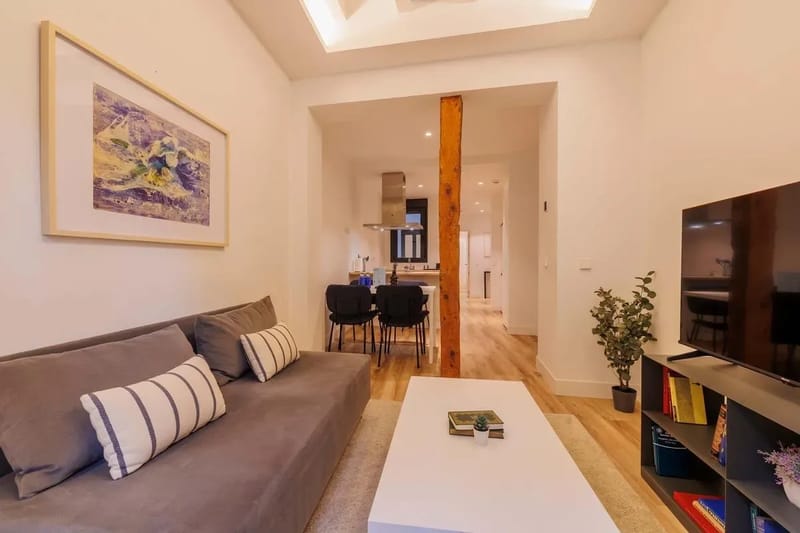 Luxury 2BR at Palacio Real