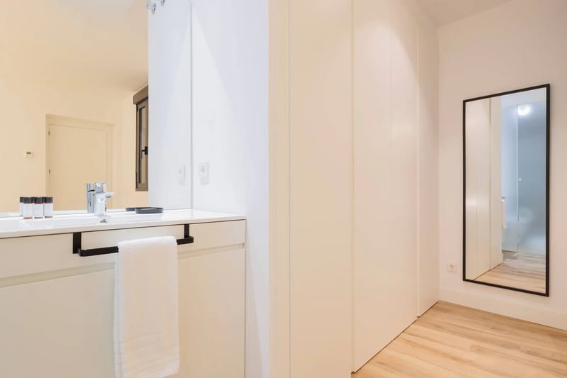 Luxury 2BR at Palacio Real
