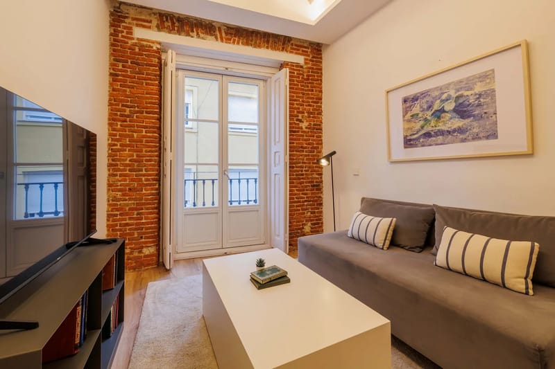 Luxury 2BR at Palacio Real