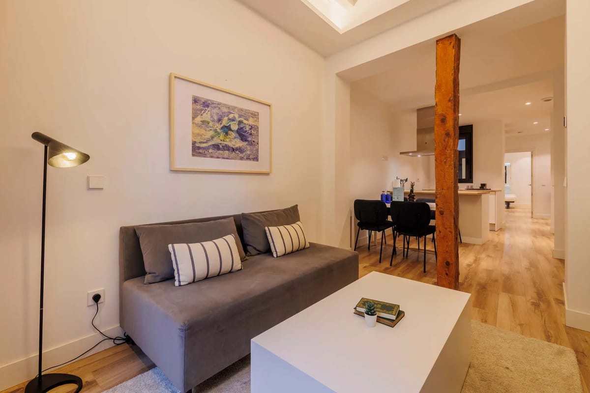 Luxury 2BR at Palacio Real
