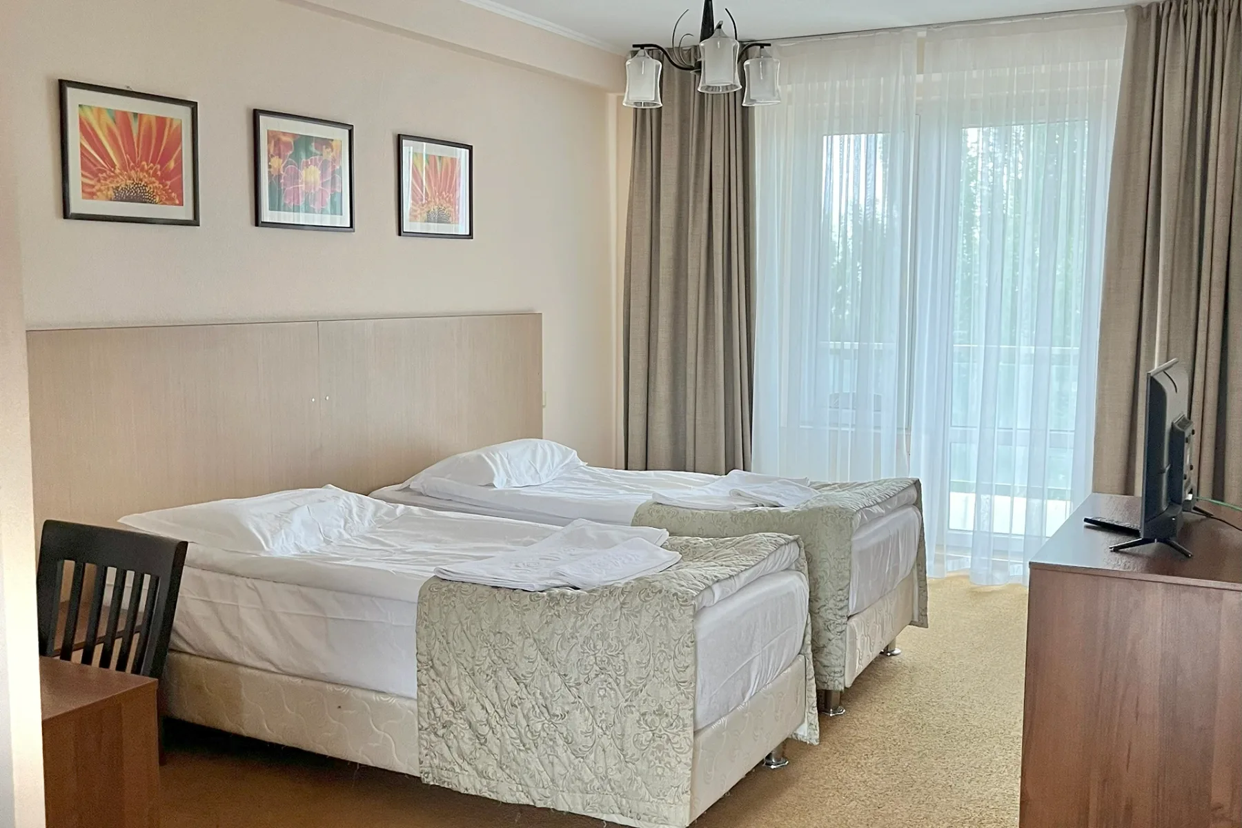 Habitación con dos camas individuales