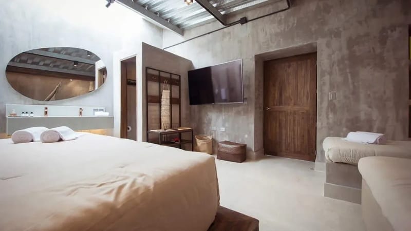 Bayfront 2BR Design Home · Castillogrande