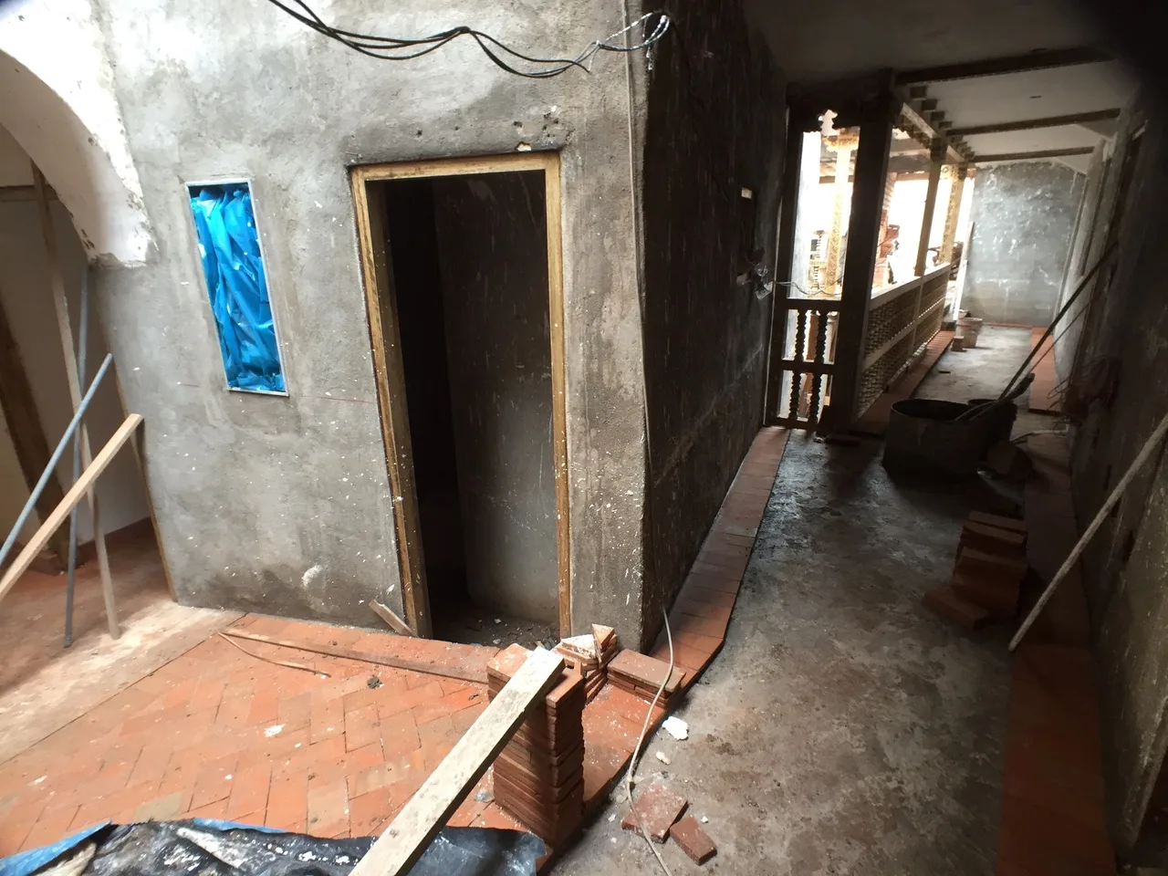 Restauración del patio colonial de Antigua Casona San Blas.