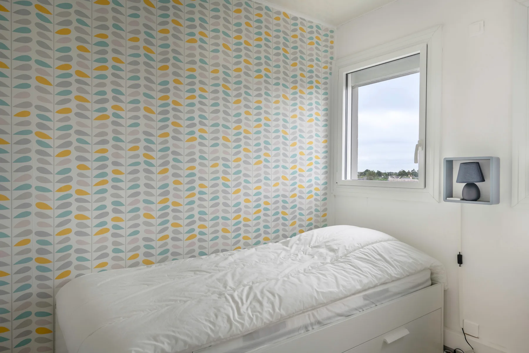Apartment listing gallery photo