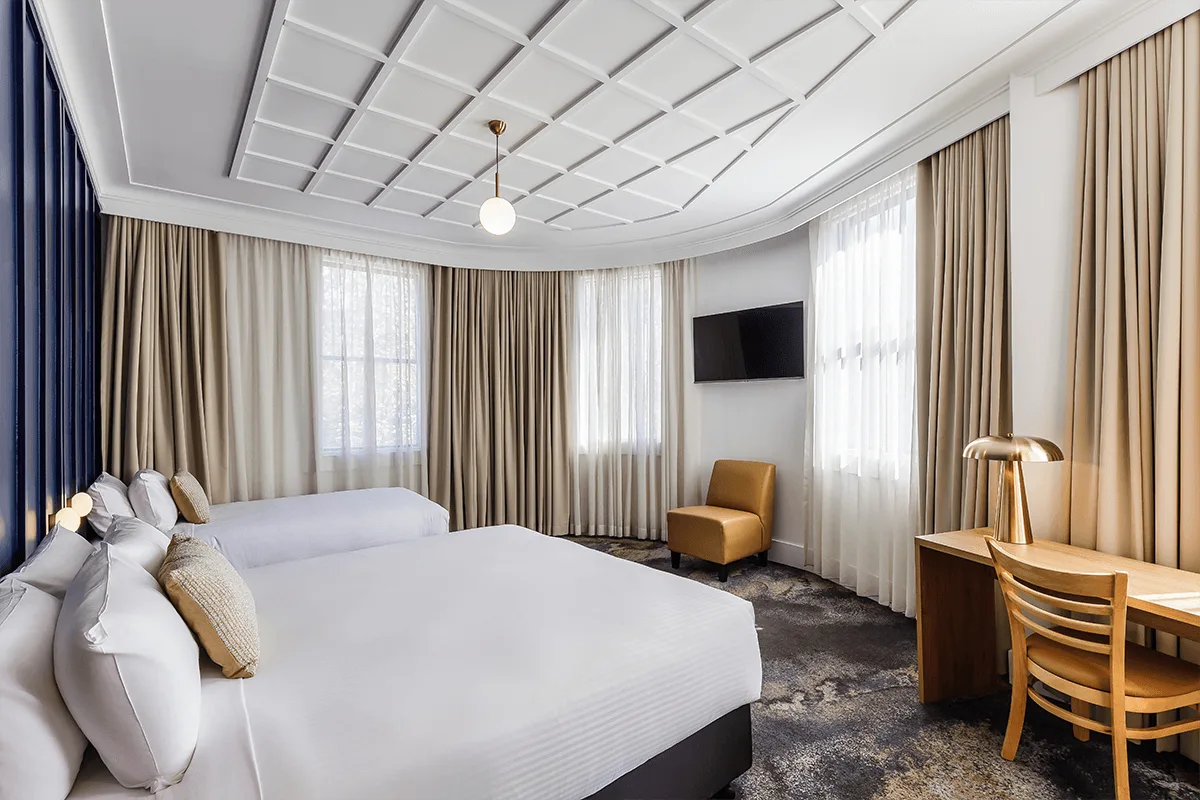 Royal Exhibition Hotel