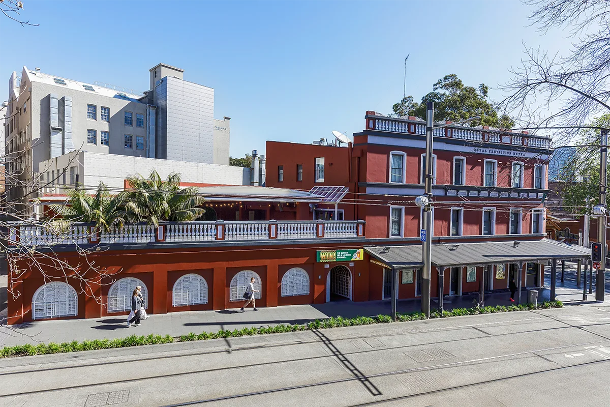 Royal Exhibition Hotel