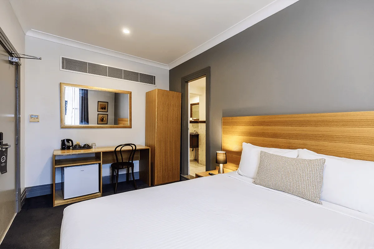 Royal Exhibition Hotel