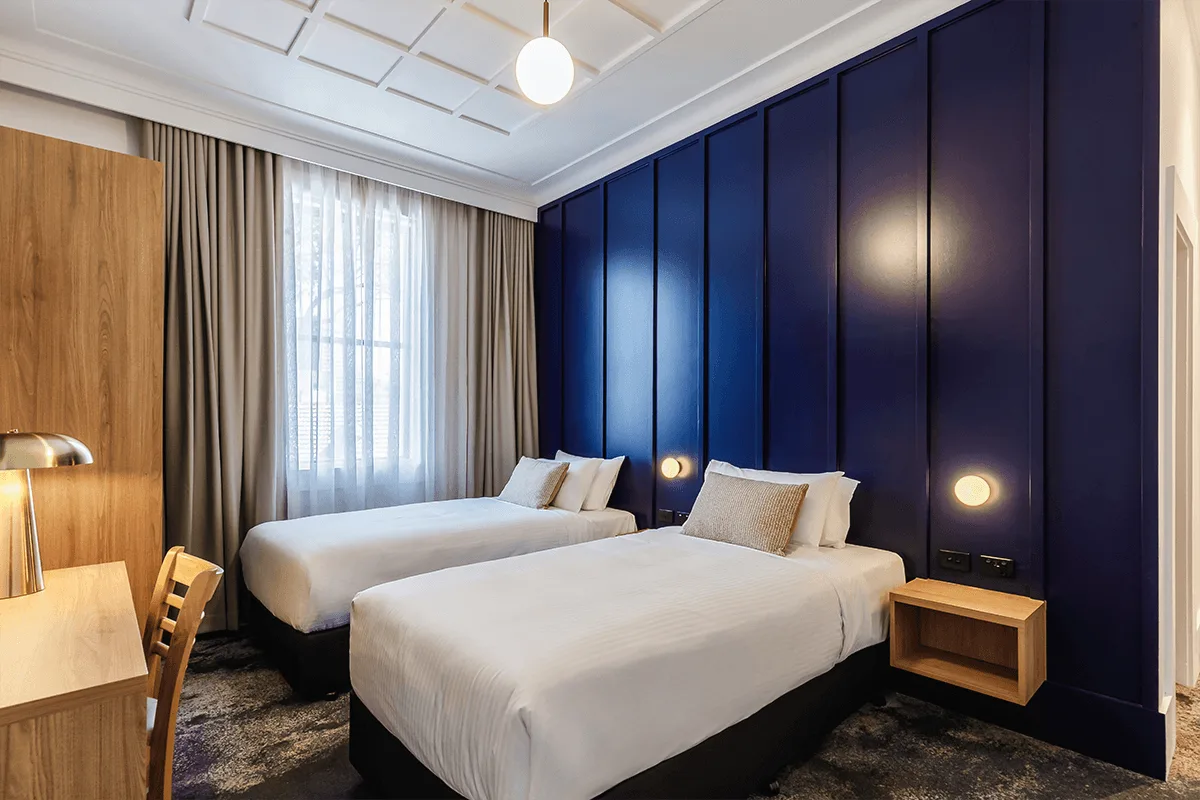 Royal Exhibition Hotel