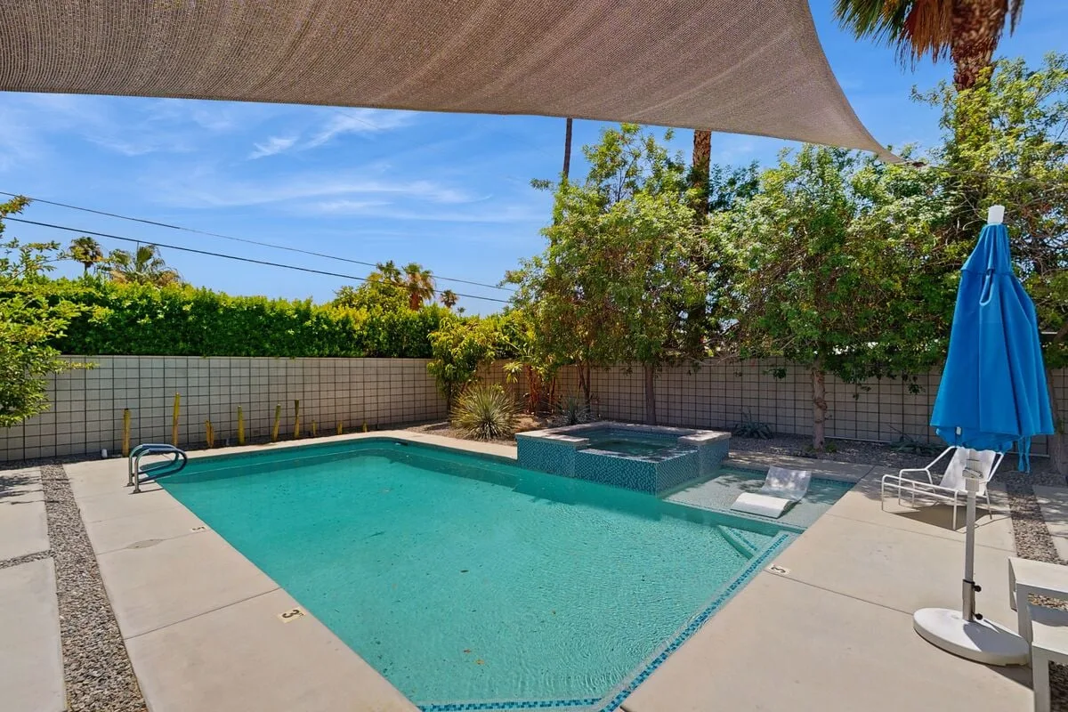 Meiselman Pool House - 2044