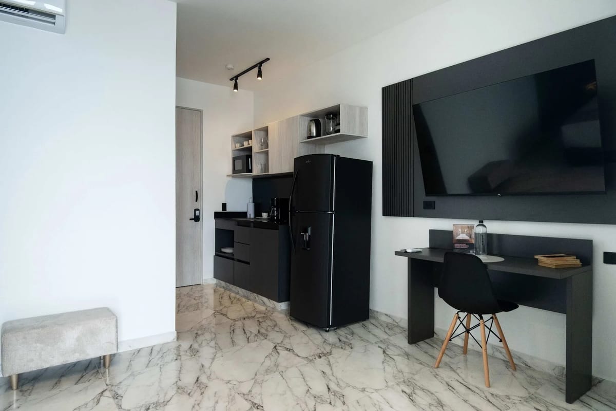 Vibrant 1BR w/ Ocean View near C. Amurallada