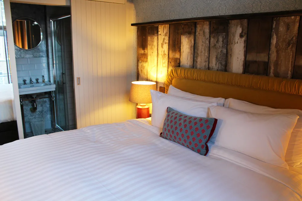Hotel bedroom