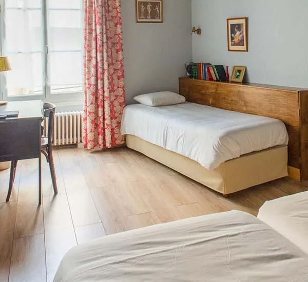 Triple room