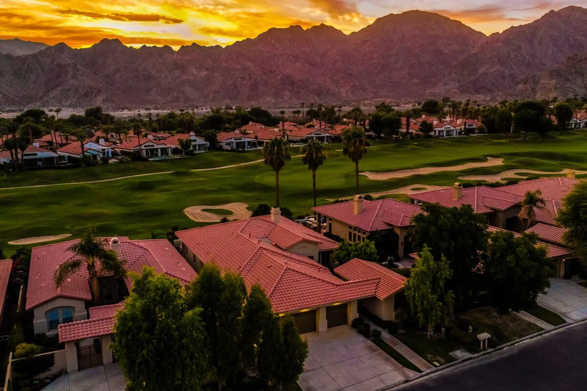 The Medinah- 065999