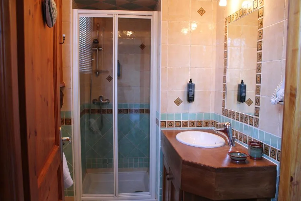 Jardin du Villard guest room