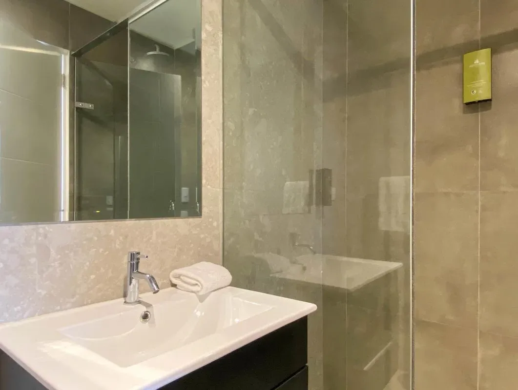 Inviting 2BR w/ Jacuzzi in Miraflores