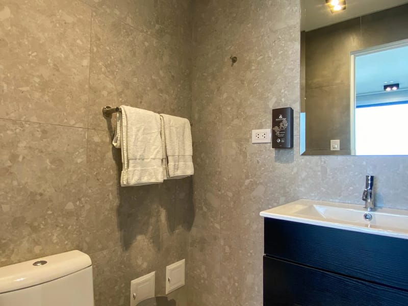Inviting 2BR w/ Jacuzzi in Miraflores