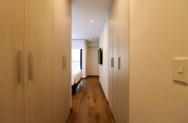 Group-Friendly 3BR w/ Balcony in Miraflores
