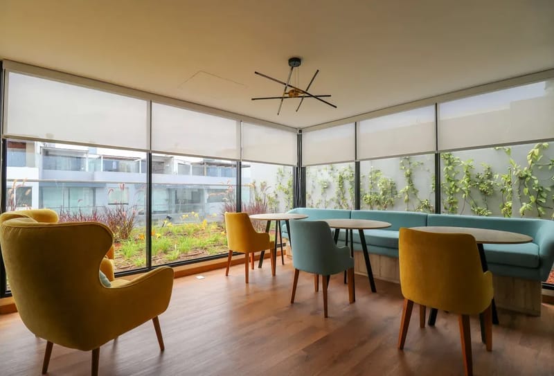Group-Friendly 3BR w/ Balcony in Miraflores