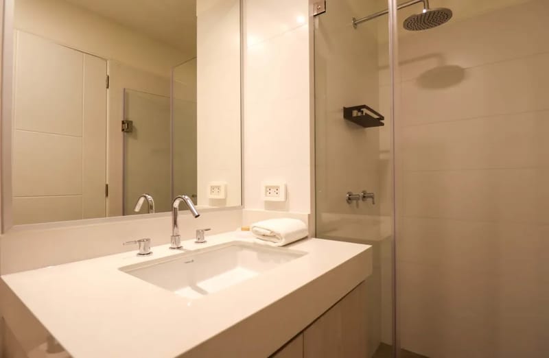 Group-Friendly 3BR w/ Balcony in Miraflores