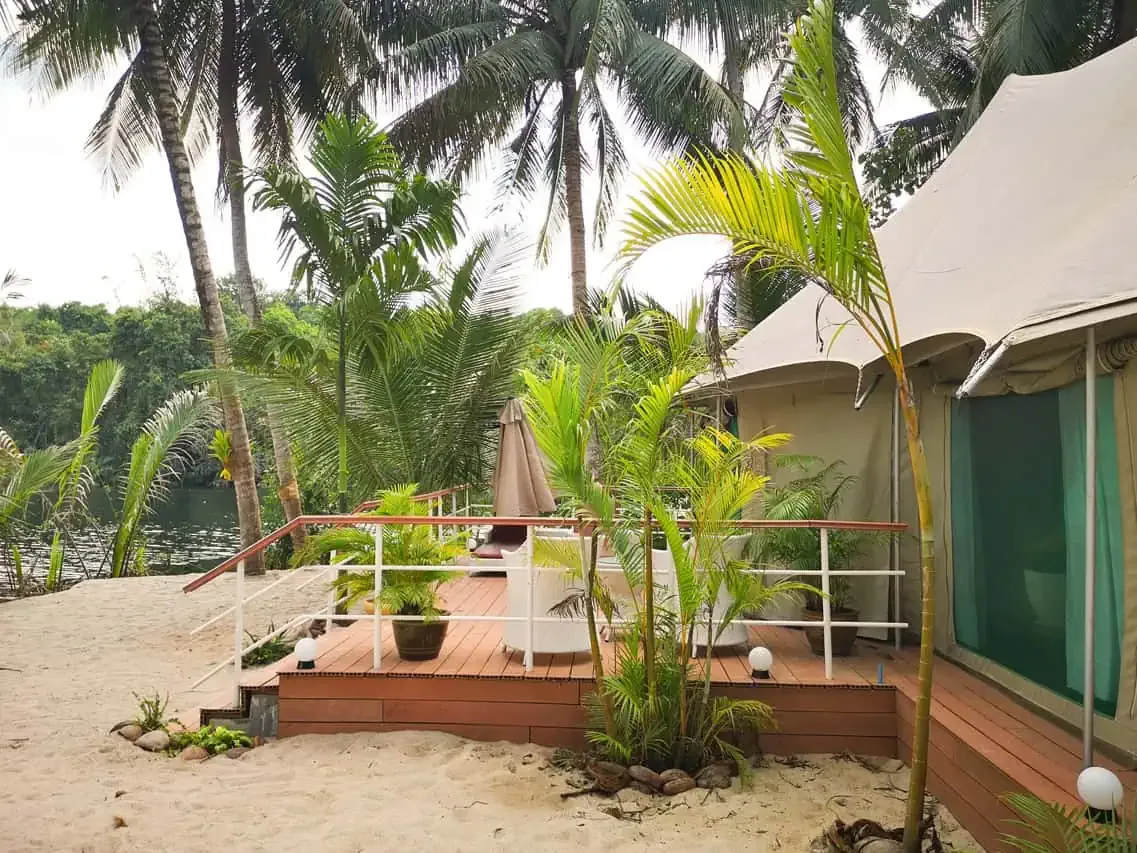 Island family tent