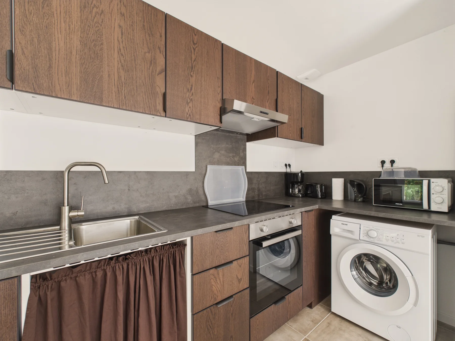Apartment listing gallery photo