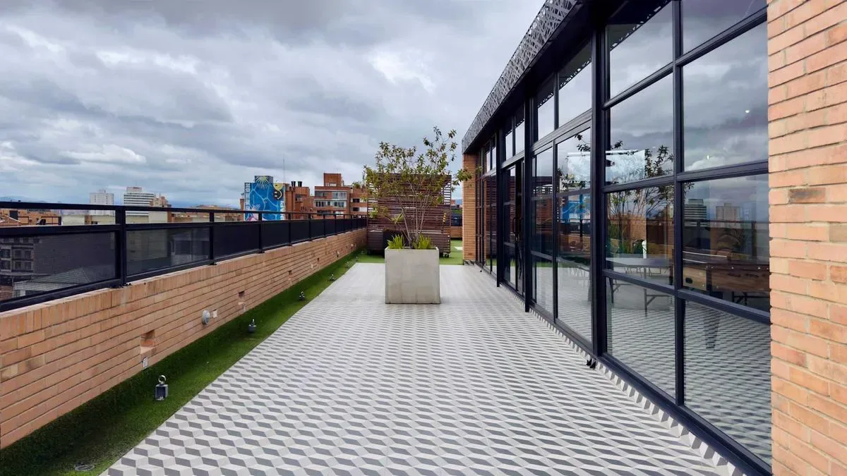 Radiant Loft in Chapinero w/ Balcony