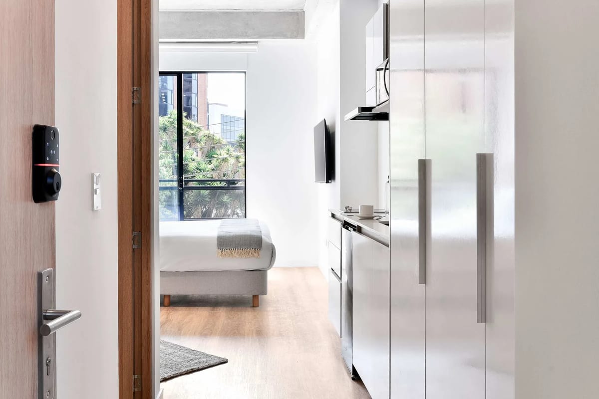 Radiant Loft in Chapinero w/ Balcony