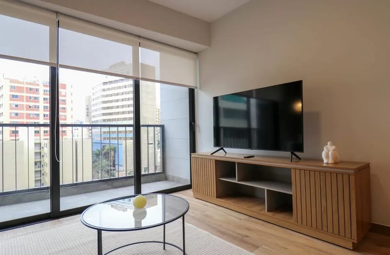 Exceptional 2BR w/ Balcony in Miraflores