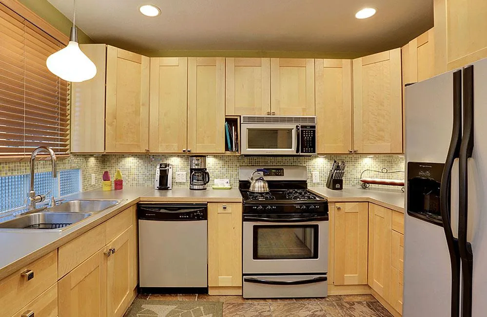 Guest room with full kitchen